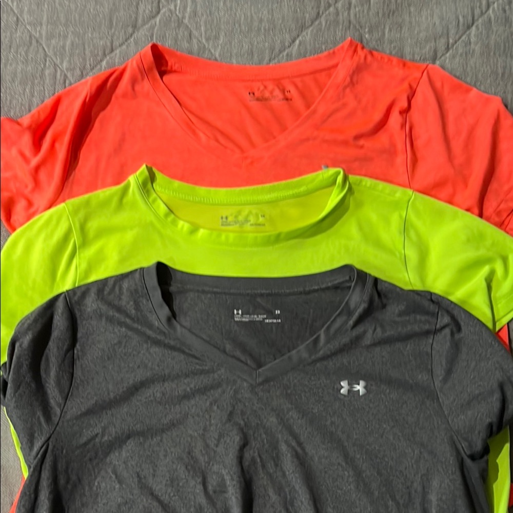 Women’s Under Armour shirts - 2X - lot of 3